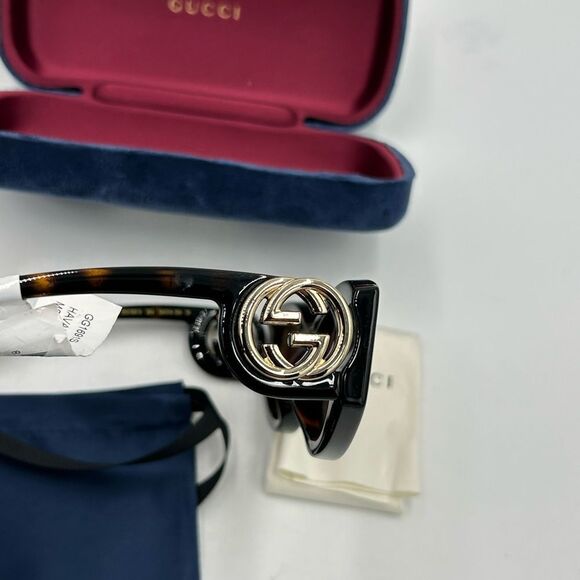 Gucci oval frame sunglasses. NWT. - Picture 8 of 10